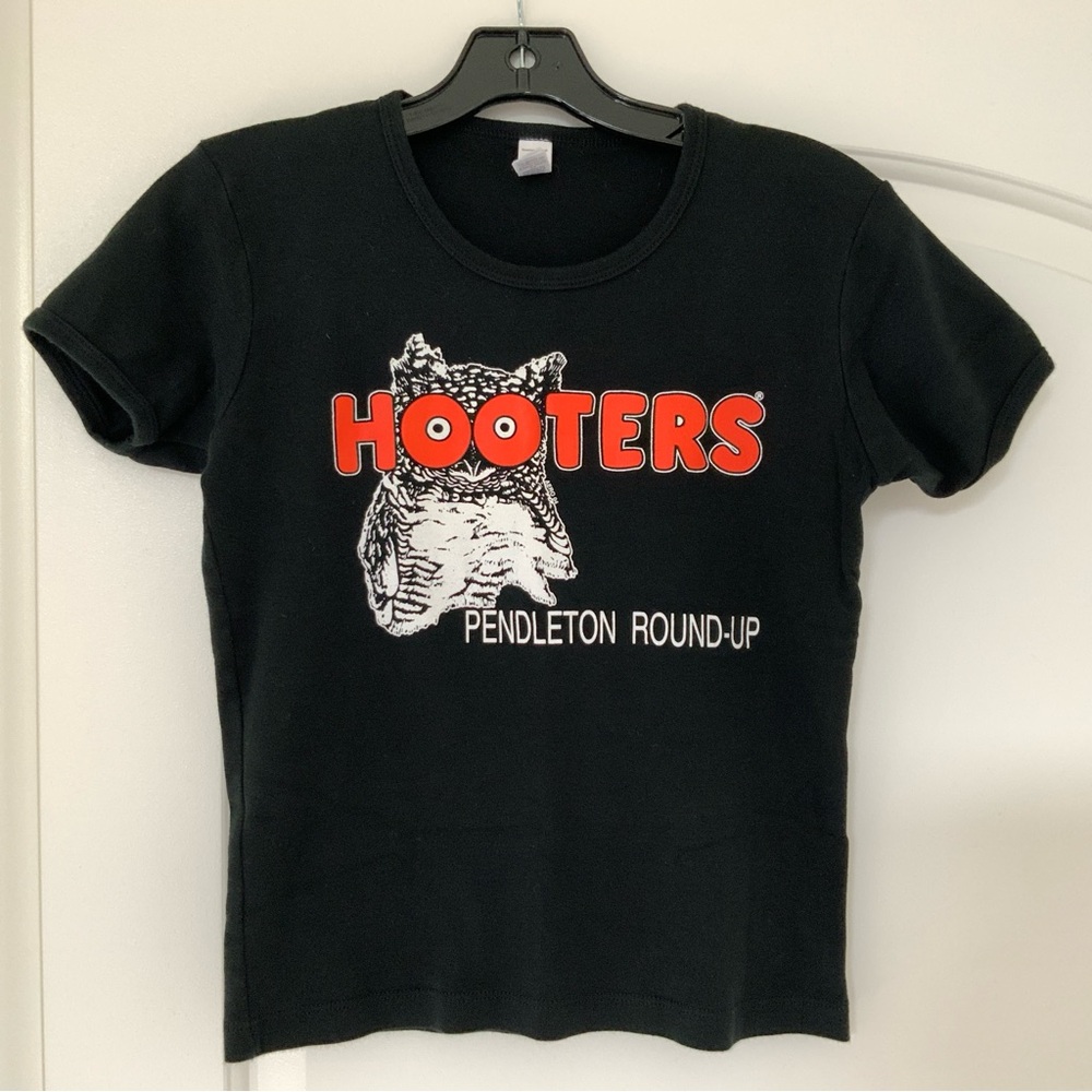Vintage Hooters Pendleton Round-Up Tee Shirt